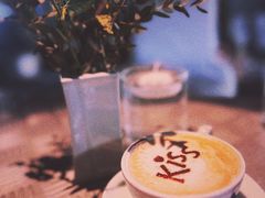 -穹六人间 people 6(岳阳路店)