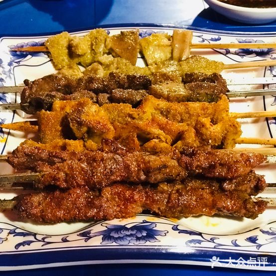 清真西北第一家资格烤羊肉串(黄杨路)