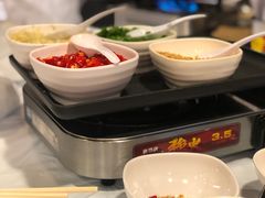 -鲜入围煮花胶鸡海鲜火锅