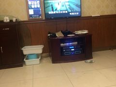 -红高粱大酒店(宁山东路店)