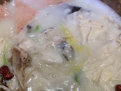 -滇香肴·云南菜蒸汽石锅鱼(云南北路店)
