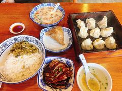 -张家巷美食(南浔店)