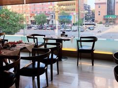 靠窗位-东方红海鲜百汇(国际大厦店)