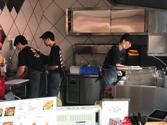 -龙治汉堡(中华城店)