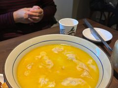 蟹黄鱼馄饨-蟹黄鱼·楼上面馆(外滩中央旗舰店)
