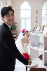 -都市丽人婚纱摄影