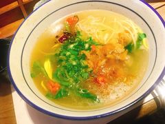 过桥米线-翠湖湾海鲜音乐餐厅