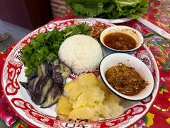-闯关东东北农家菜(崂山石老人店)