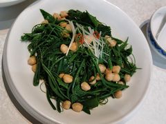 鹰嘴豆炒南瓜尖-巴依老爷新疆美食(昌平店)