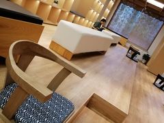 -漕河泾街道图书馆(漕河泾社区文化活动中心店)