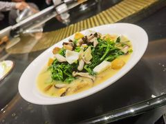 -铜锣湾·有麝自然香(渝北财富中心店)