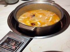 -喃喃椰·糟粕醋·椰子鸡火锅(七堡花园店)