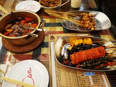 -乐兔串工坊·炖肠(万达店)