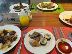 -岷山饭店-芝芝自助餐厅