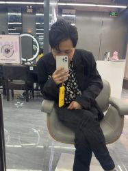 -藤野造型烫发染发