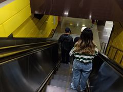 -南京西路(地铁站)