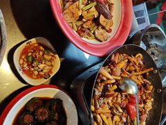 -富正毅三下锅·湘西韵味(天门山索道店)