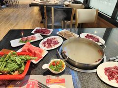 -名门潮牛·鲜牛肉海鲜火锅.烧烤自助餐厅(诚丰广场店)