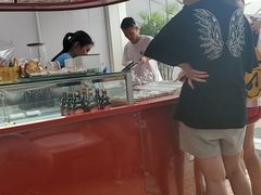 -UNI UNI(环亚凯瑟琳店)