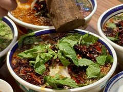 -云阿蛮云南生烫牛肉米线(奉贤路店)