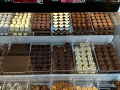 -Laderach 莱德拉(上海环贸iapm店)