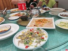 -鹤乡东北菜(崮山路店)