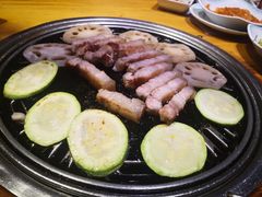 -唯成•韩国炭火烤肉 유성고기