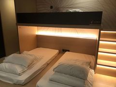 -稳电竞酒店(桥北泰冯路地铁站店)