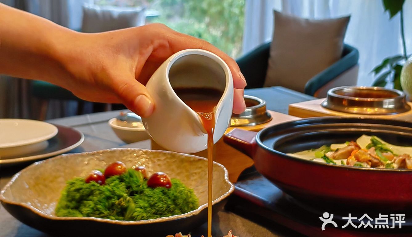 江南细雨，只此青玉🍃李公堤高奢江南苏宴[礼花]