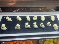 -宝利来国际大酒店-凤凰阁旋转餐厅