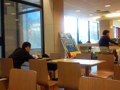 大堂-麦当劳(军博店)