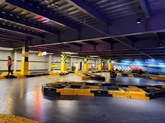 -极限PLAY运动娱乐新世界·团建派对表演休闲馆·室内高空游乐园