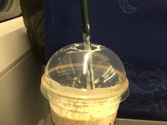 -星巴克(上海虹桥站2A检票口)