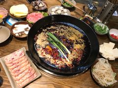 -周幺妹重庆老火锅(银泰城总店)