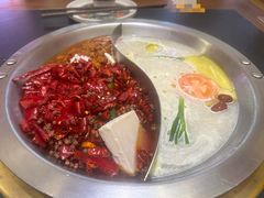 -沸炉重庆老火锅(军事博物馆店)