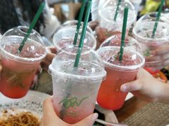 -Chom Cafe and Restaurant