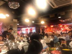 大堂-鲜入围煮花胶鸡海鲜火锅