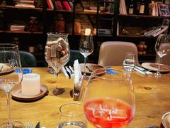 店内布置-Osteria Garden 生蚝花园餐厅(原进贤路店)