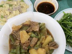 -鹤乡东北菜(崮山路店)