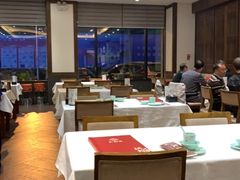 大堂-天和晟烤鸭店(玉泉西街店)