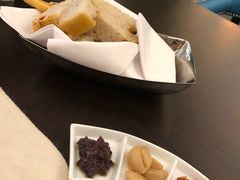 -卡佩罗意大利餐厅及酒吧Al Cappello Trattoria