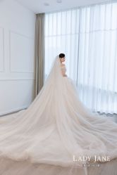 -Lady  Jane高端婚纱礼服馆