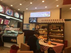 -红宝石·鲜奶小方·海派西点房(南丹店)