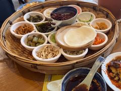 -包整·丝娃娃(一览甲秀楼风景店)