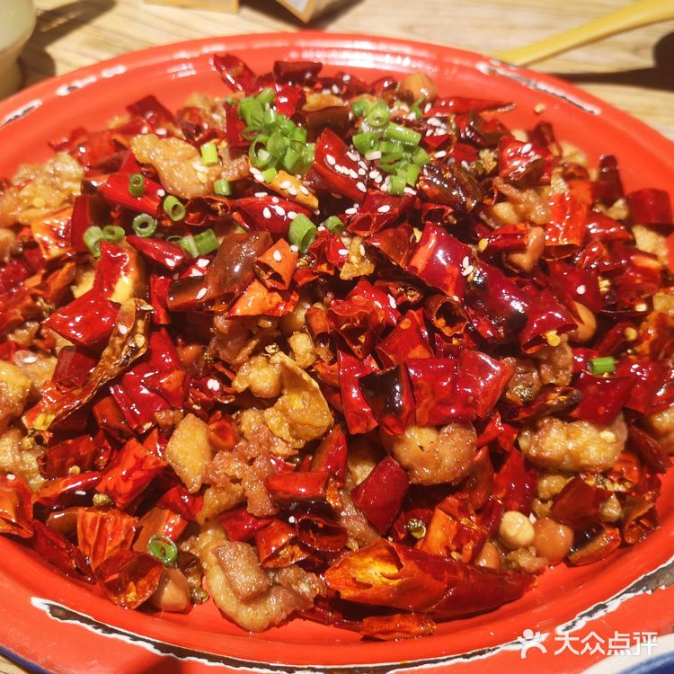 感觉东营的川菜馆都一个模式，很神奇！