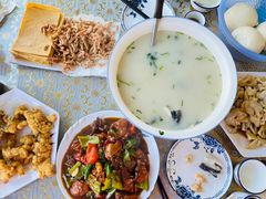 -美顺香食府鱼头老店(雪野湖店)