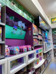 -乐高品牌旗舰店(人民广场店)