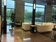 -上海怡沁园度假酒店