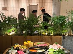 -三出山火锅(南京万象天地店)