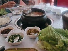 -鲁朗纳麦石锅鸡庄园